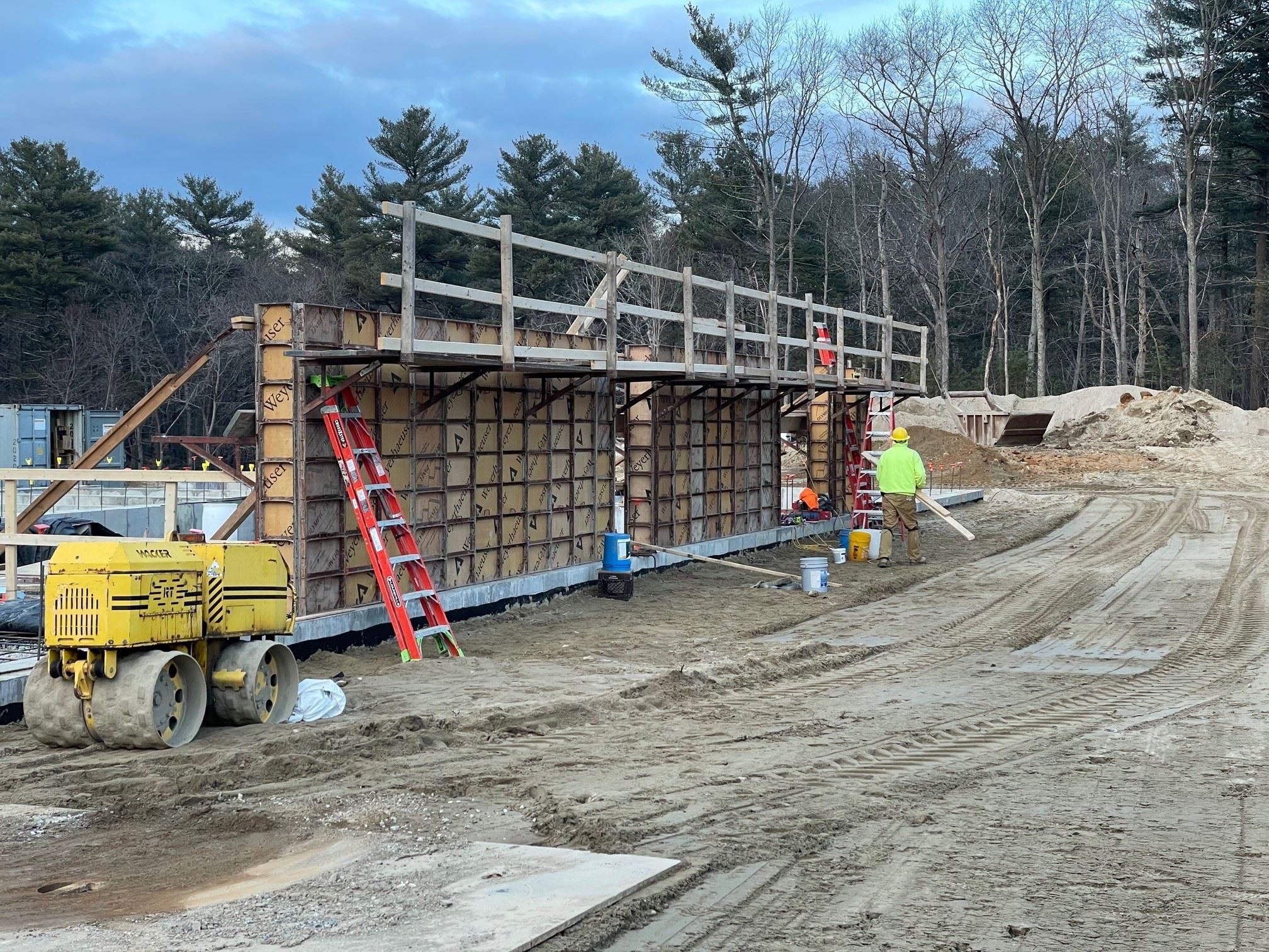 Concrete Wall Form Work for Exterior Wall E-line